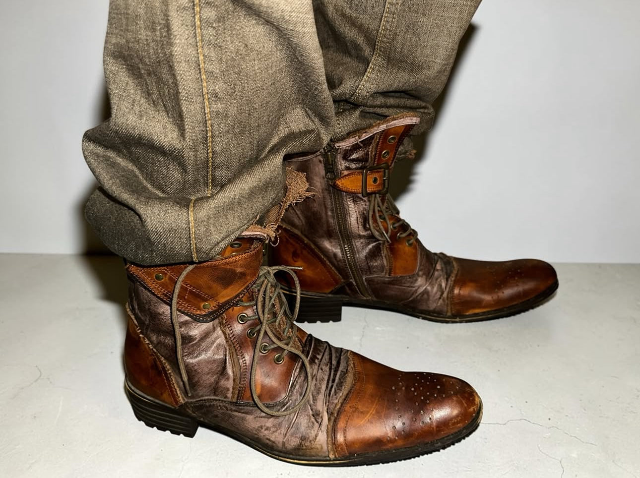 LAPHROAIG Distressed Leather Boots