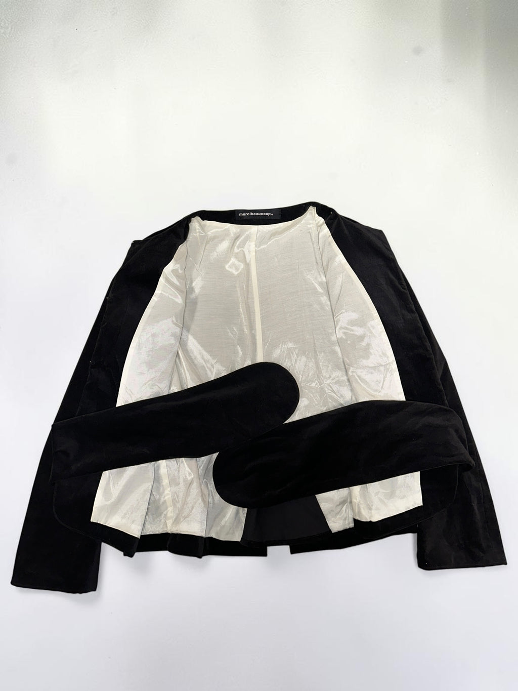 Mercibeaucoup AW06 Sample