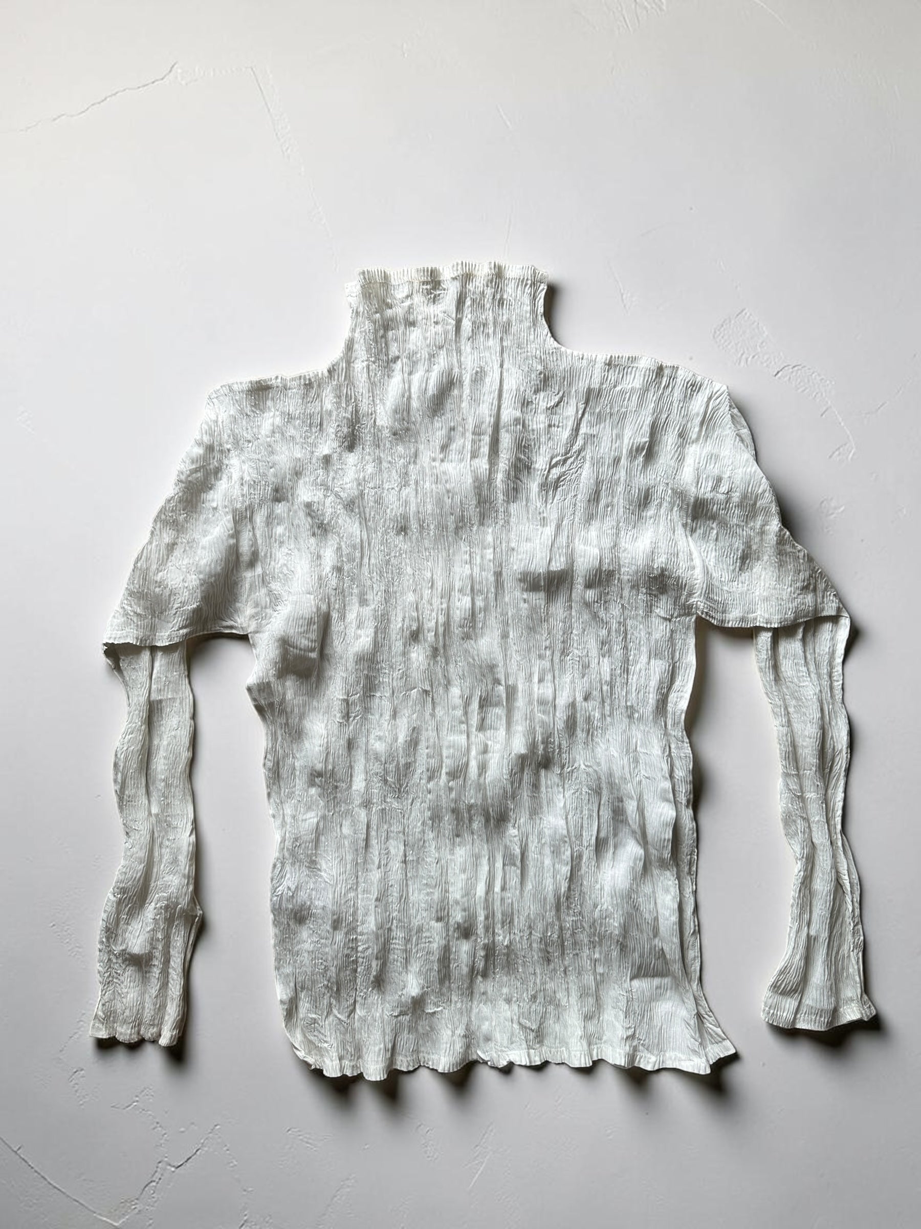 ISSEY MIYAKE Spring 2004 white Wrinkle Pleated Long Sleeve
